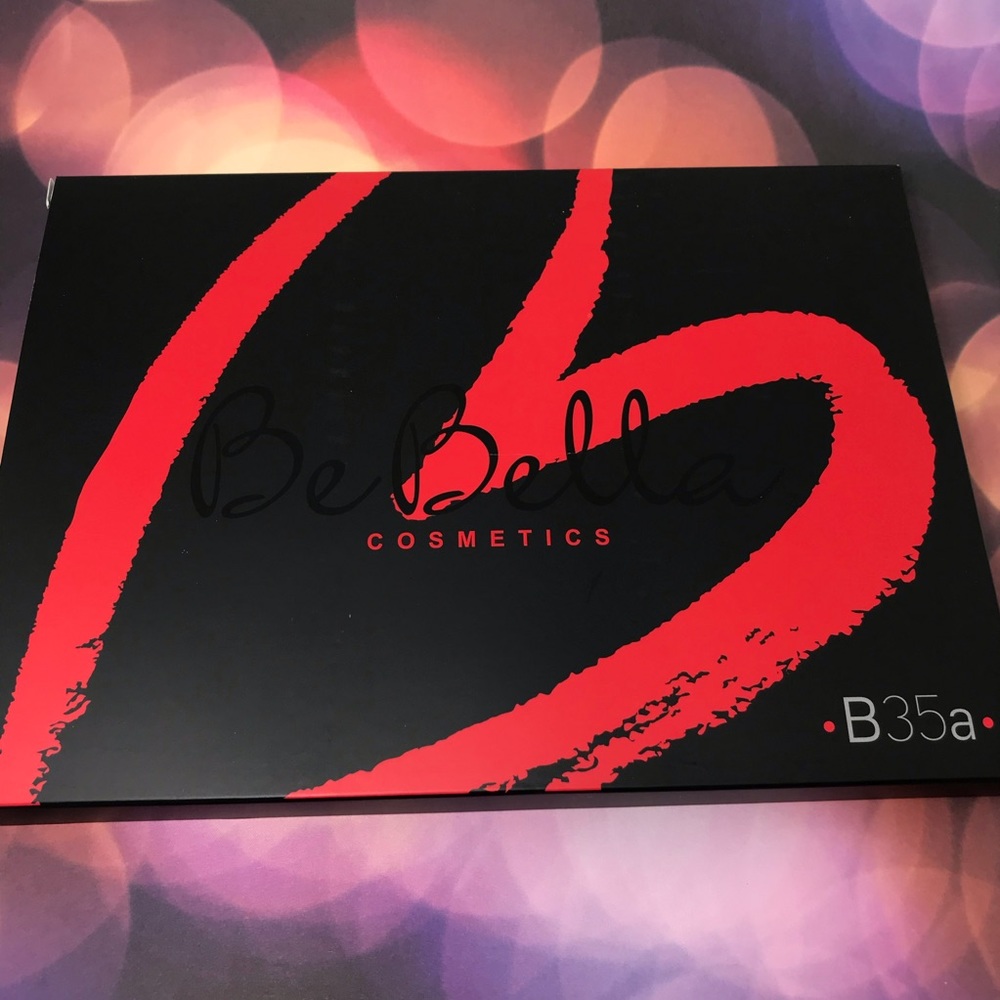 Fall/winter colors eyeshadow palette